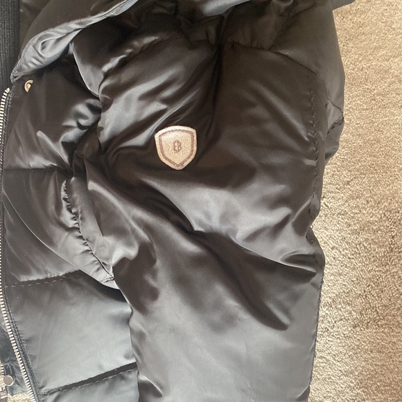 Eddie Bauer black goose down puffer jacket. - Picture 13 of 14
